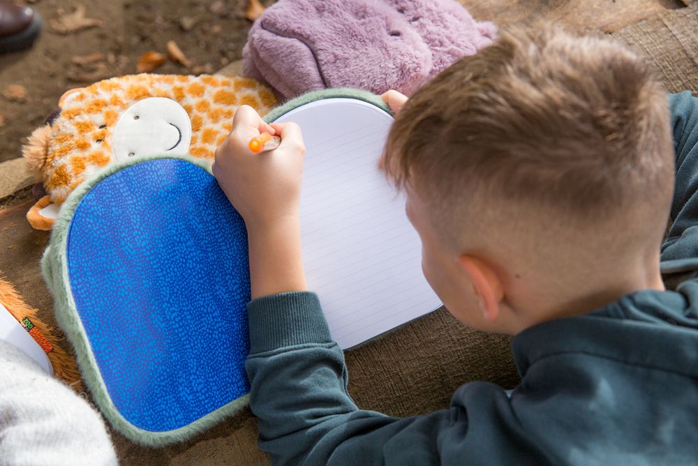 Cuddly Lined Notebook Giraffe