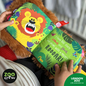 Hand-Puppet Cloth Book Lion 7 (9781836427155) by Make Believe Ideas